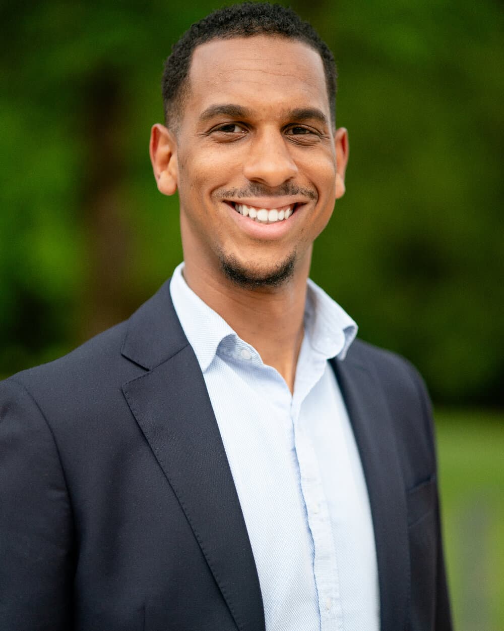 Portrait de Dimitri Foucault, fondateur d'Intégralité Consulting